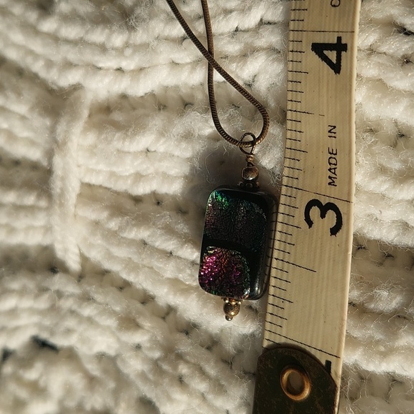 Multitone and black glass rectangular pendant on silver chain - Picture 6 of 7